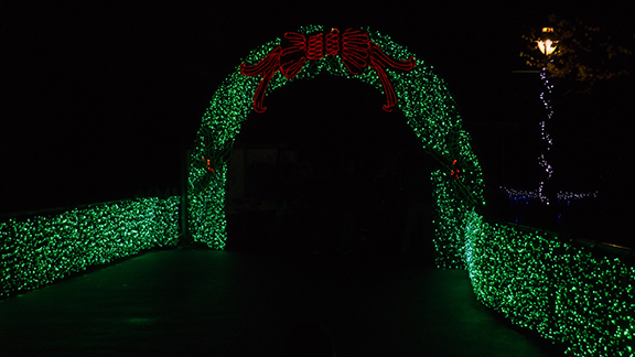 wreath-arch
