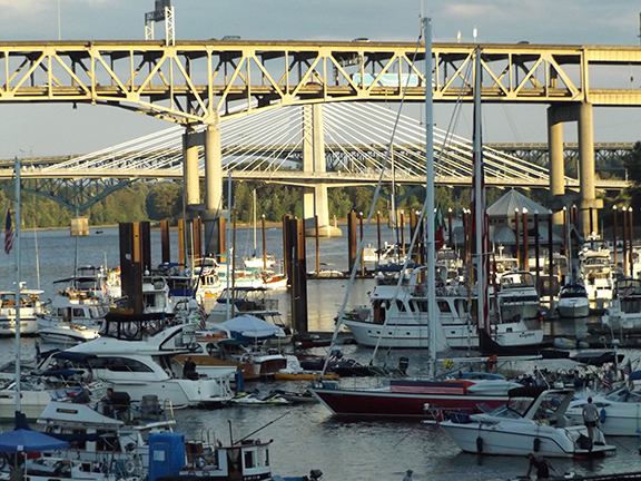 boats-Willamette-River-Waterfront-Blues-Festival