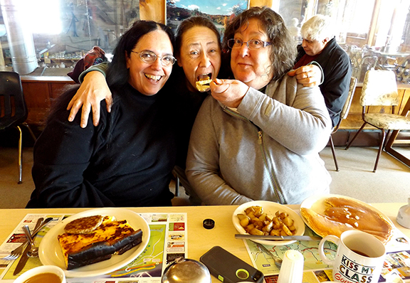 Davenport-Maple-Farm-Restaurant4