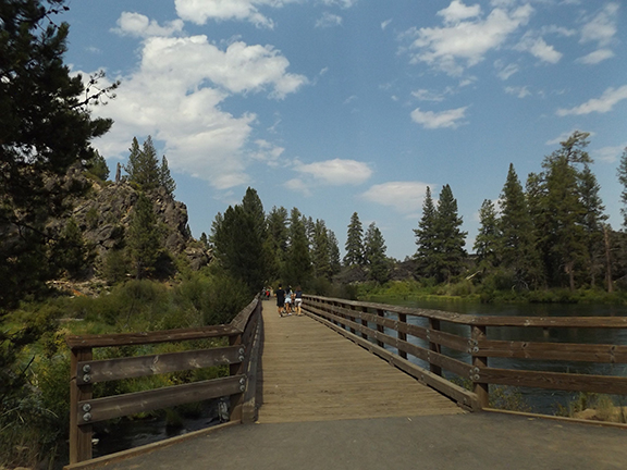 Deschutes-River-Trail-2.1-bridge-at-log-jam