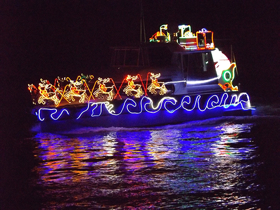 Santa-sleigh-Christmas-ship-Columbia-River