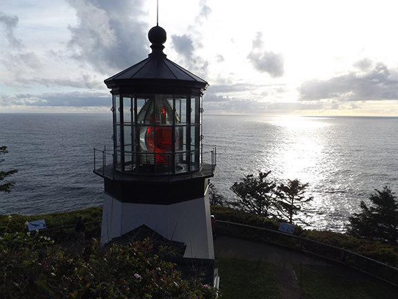 Cape-Meares-Lighthouse-and-Scenic-Viewpoint2