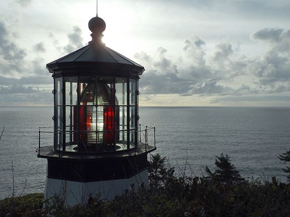 Cape-Meares-Lighthouse-and-Scenic-Viewpoint3