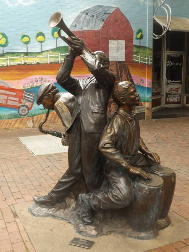 Jazz-sculpture-Gary-Alsum-Iowa-City