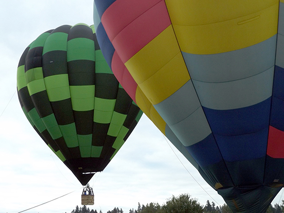 Tigard-Festival-of-Balloons-inflation10
