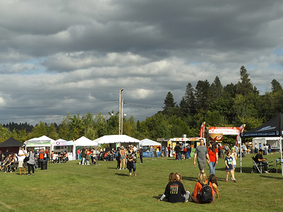 Tigard-Festival-of-Balloons-vendor-tents2