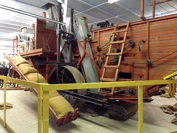 Fort-Walla-Walla-Museum-Harris-Hillside-Combine