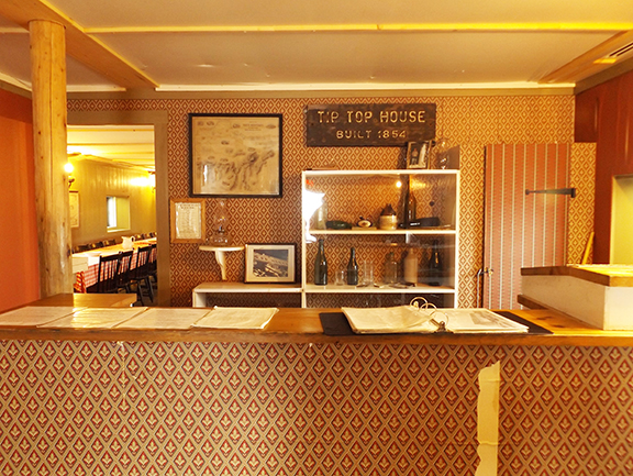 Mount-Washington-Tip-Top-House2