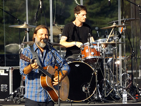 Soulfest-Mac-Powell-and-the-Family-Reunion