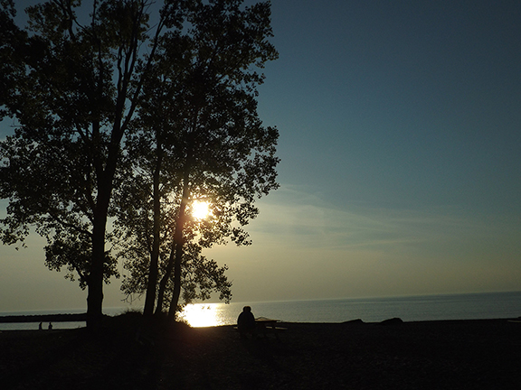 sunset-Presque-Isle-Lighthouse-Erie-Pennsylvania