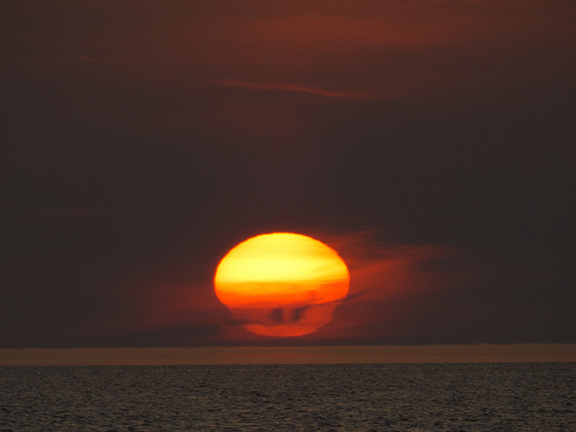 sunset-Presque-Isle-Lighthouse-Erie-Pennsylvania7